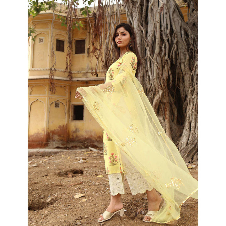 Gulabo Jaipur Yellow Chanderi Kurta With Pyjama & Organza Golden Detailing Dupatta (Set of 3)