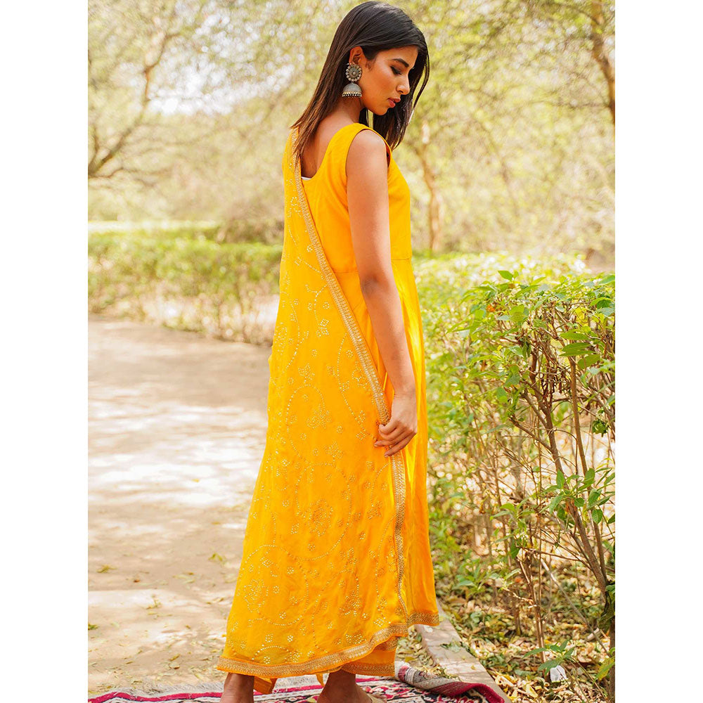 Gulabo Jaipur Nafisa Yellow Rayon Kurta With Pyjama & Taari Dupatta (Set of 3)