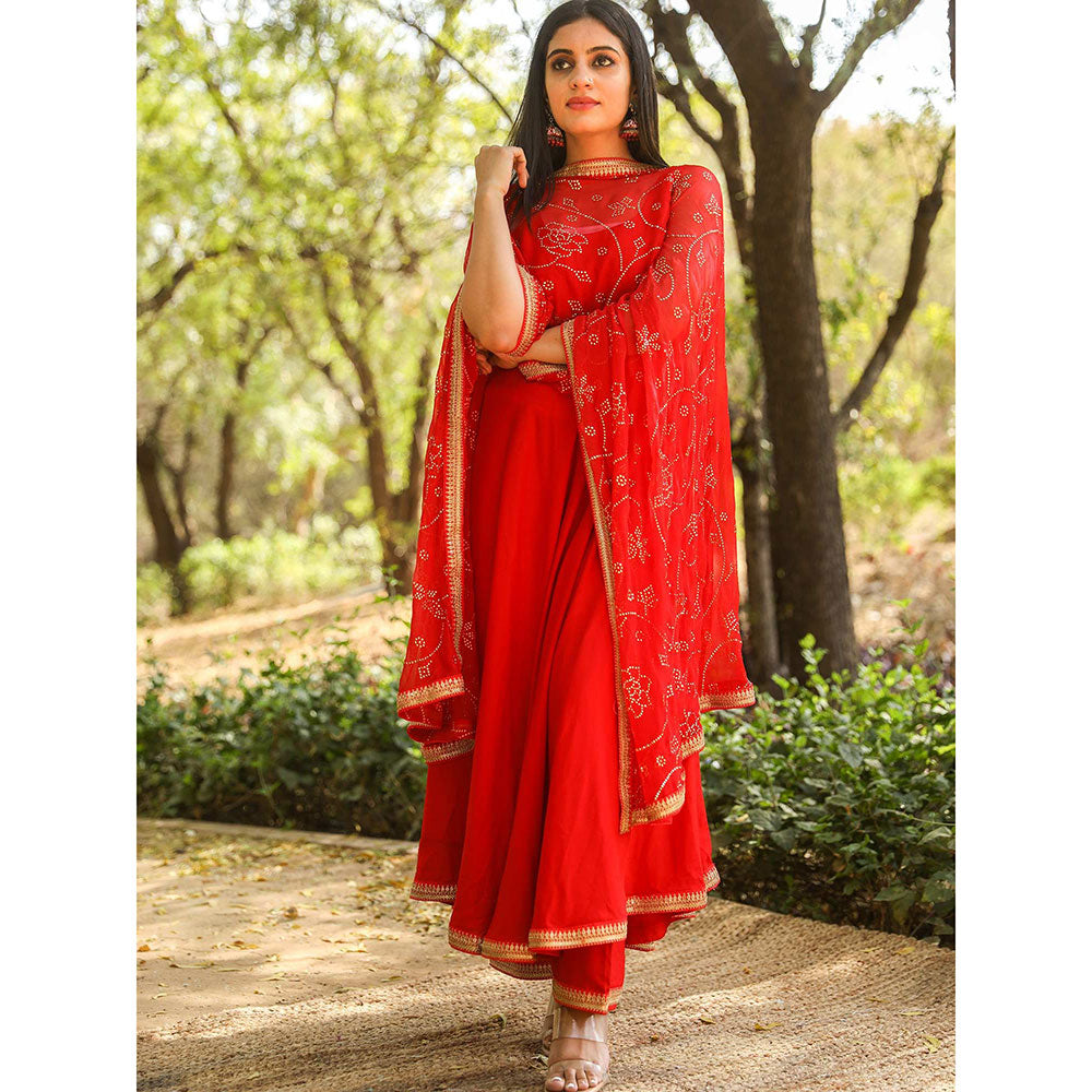 Gulabo Jaipur Nafisa Red Cotton Rayon Kurta With Pyjama & Taari Dupatta (Set of 3)