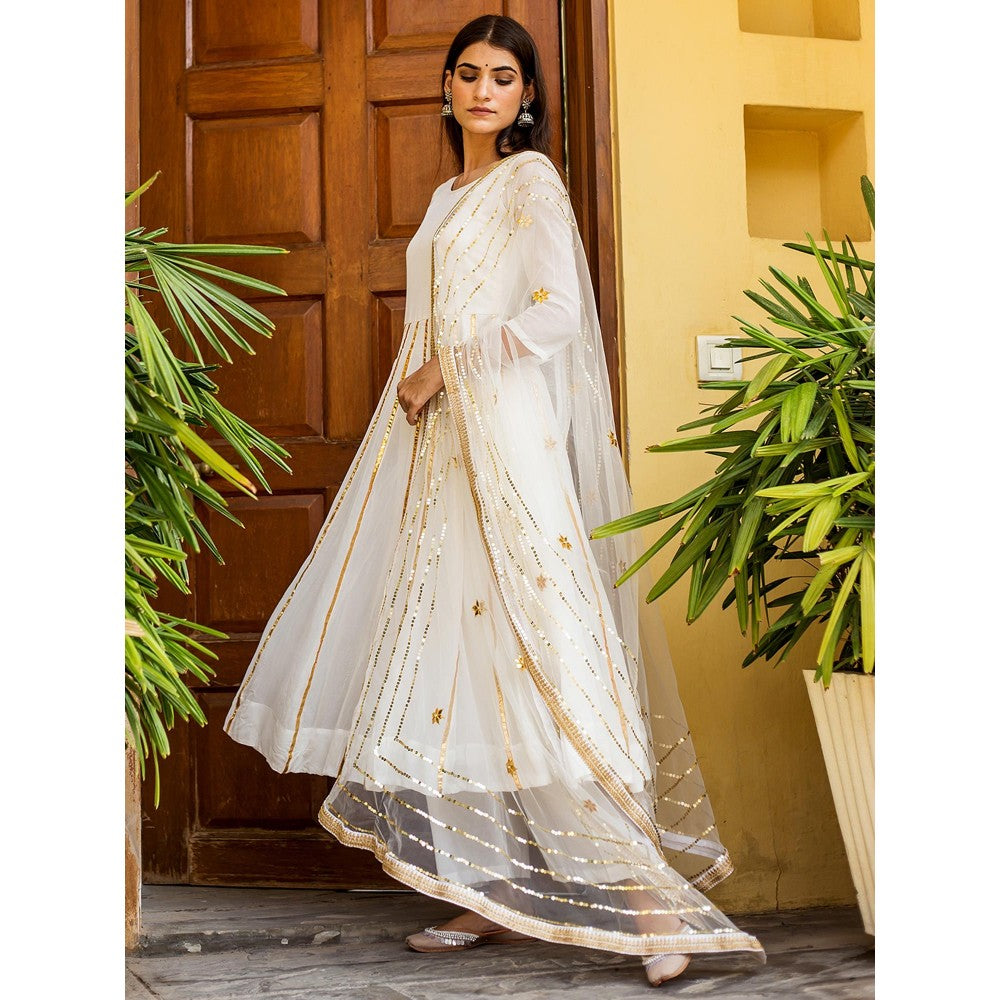 Gulabo Jaipur White Georgette Kurta With Pant & Net Golden Detailing Dupatta (Set of 3)