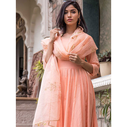 Gulabo Jaipur Peach Mulmul Kurta With Pant & Organza Golden Detailing Dupatta (Set of 3)