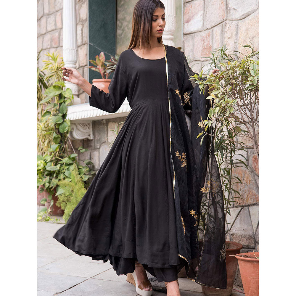 Gulabo Jaipur Black Mulmul Kurta With Pant & Organza Golden Detailing Dupatta (Set of 3)