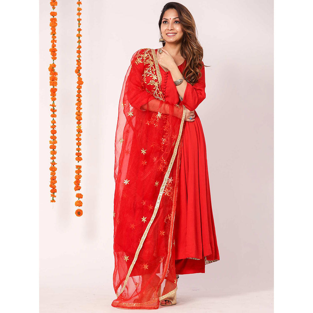 Gulabo Jaipur Red Mudaal Kurta With Pant & Organza And Gottapatti Work Dupatta (Set of 3)