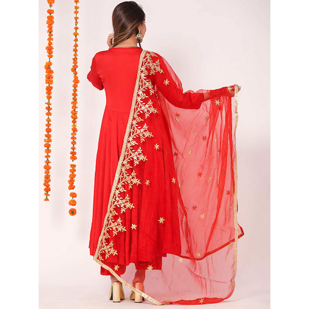 Gulabo Jaipur Red Mudaal Kurta With Pant & Organza And Gottapatti Work Dupatta (Set of 3)