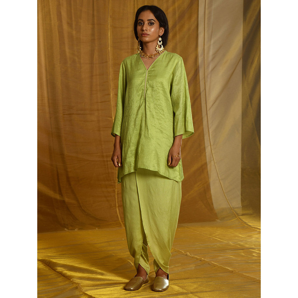 Gulaal Lakshmi Kurta-Dhoti (Set of 2)