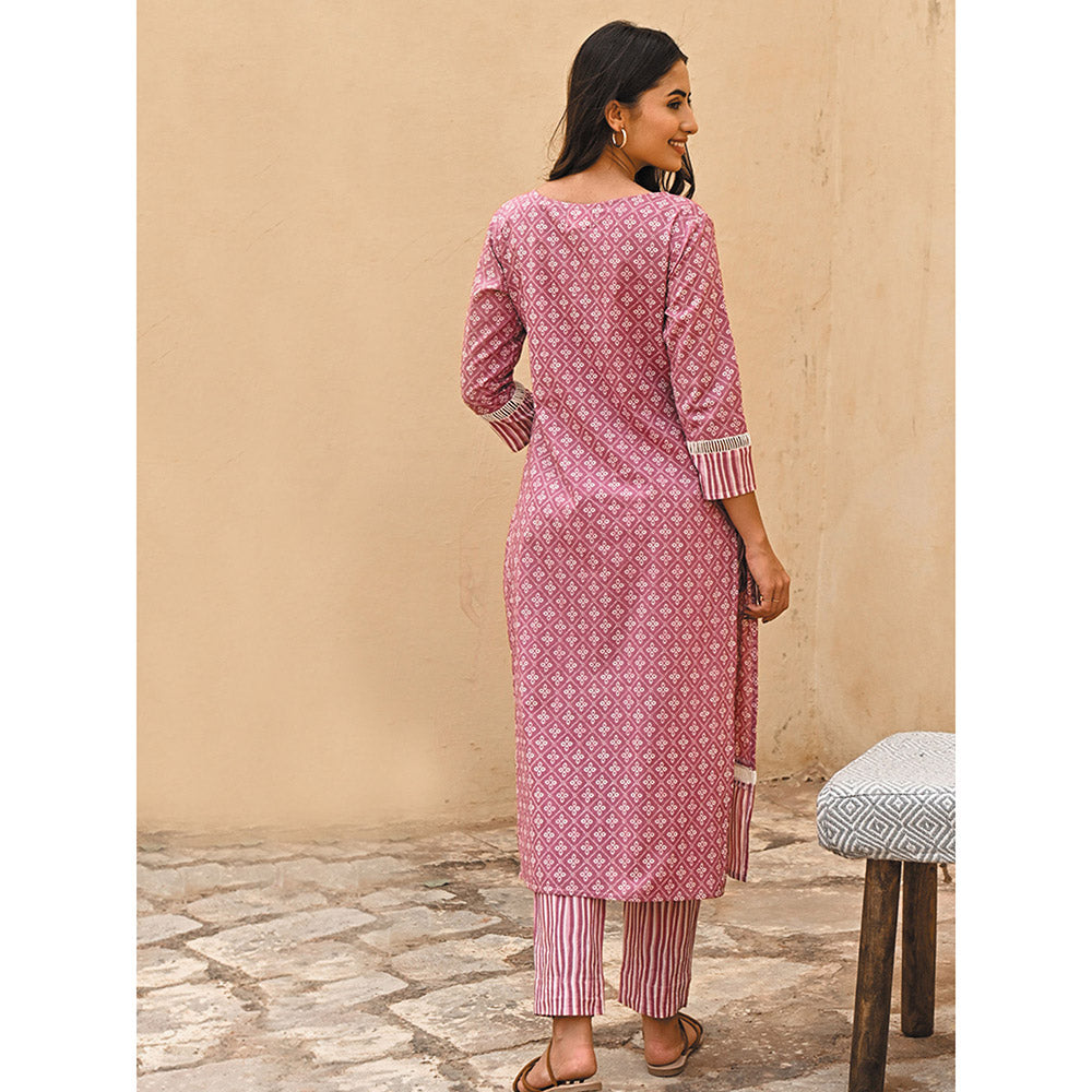 Gulaal Naila Kurta-Pant with Dupatta (Set of 3)