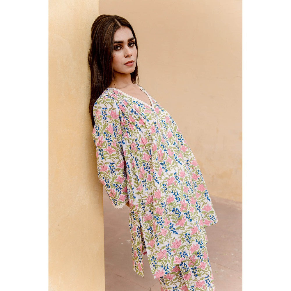 Gulabo Jaipur Dahlia White Straight Kurta (Set of 2)