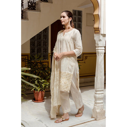 Gulabo Jaipur Kaira Off White Straight Kurta (Set of 3)