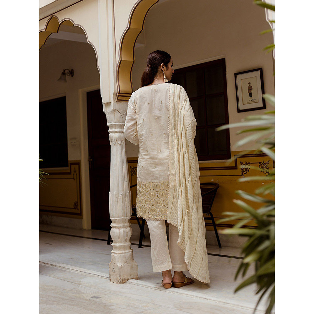 Gulabo Jaipur Kaira Off White Straight Kurta (Set of 3)