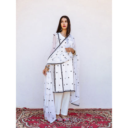 Gulabo Jaipur Jhalak White Straight Kurta (Set of 3)