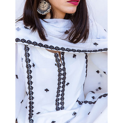 Gulabo Jaipur Jhalak White Straight Kurta (Set of 3)