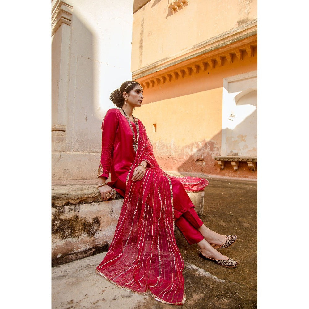 Gulabo Jaipur Laxmi Pink Kurta (Set of 3)