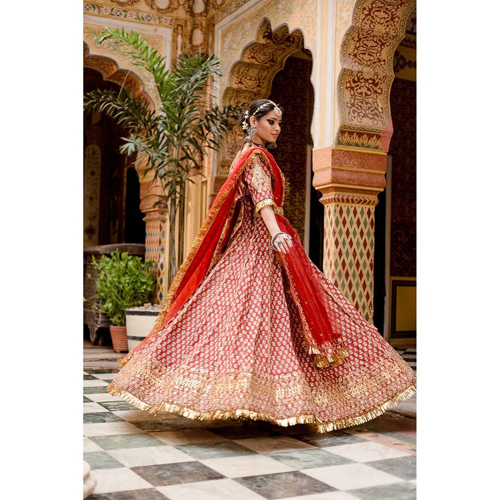 Gulabo Jaipur Shehzadi Red Lehenga (Set of 4)