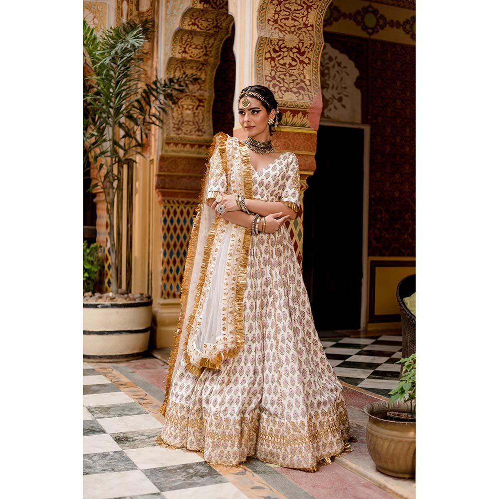Gulabo Jaipur Shehzadi White Lehenga (Set of 4)