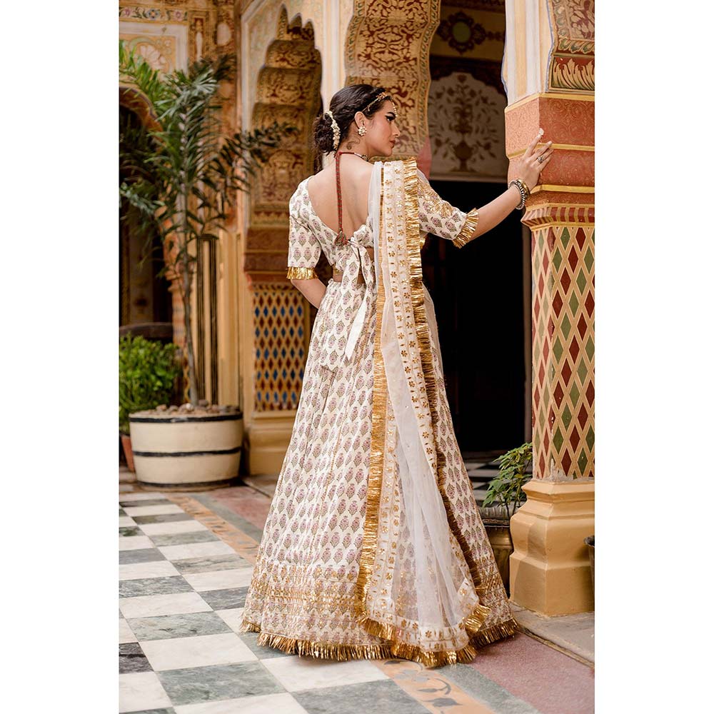 Gulabo Jaipur Shehzadi White Lehenga (Set of 4)