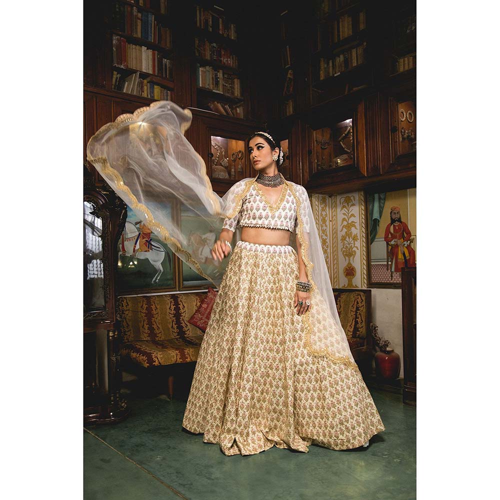 Gulabo Jaipur Parveen White Lehenga (Set of 3)