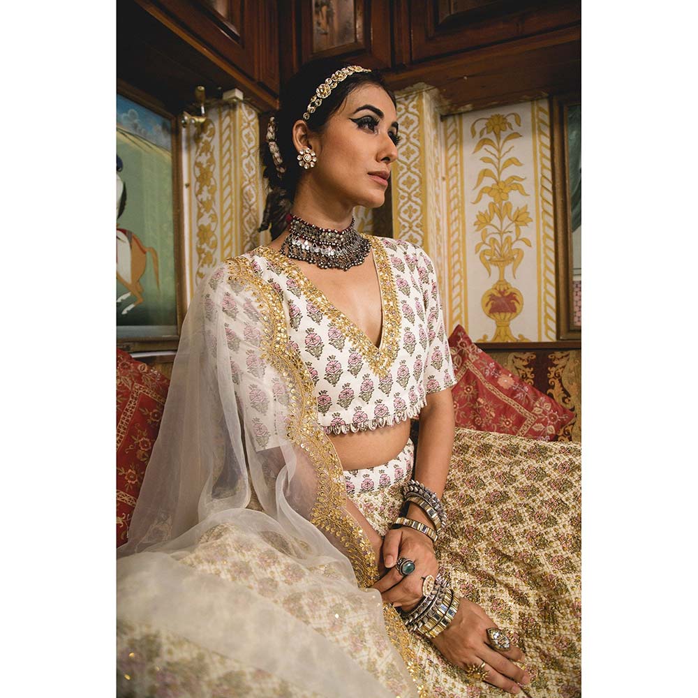 Gulabo Jaipur Parveen White Lehenga (Set of 3)
