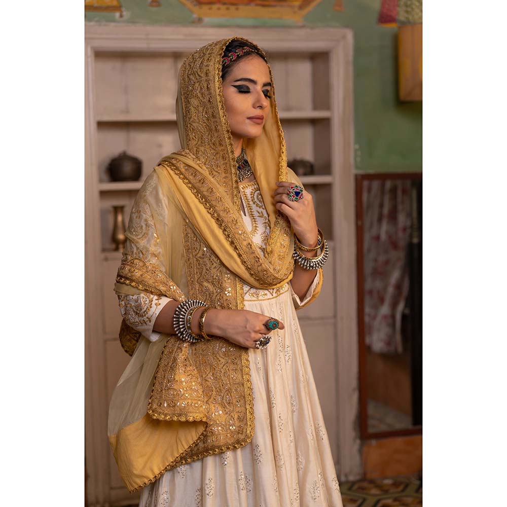 Gulabo Jaipur Nahal White Anarkali (Set of 3)