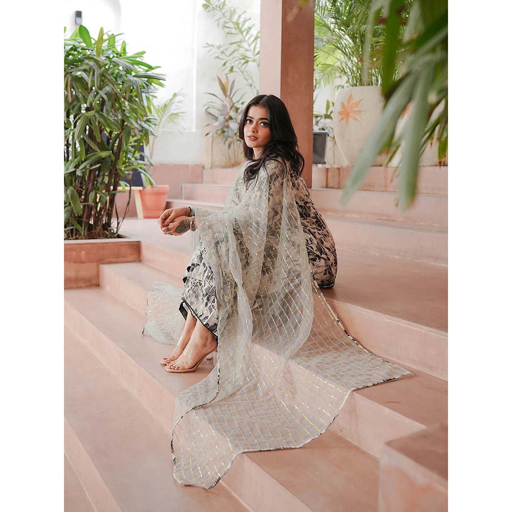 Gulabo Jaipur Meer Black And White Printed Embellished Kurta (Set of 3)