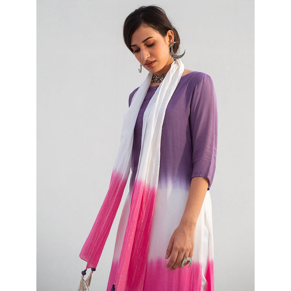 Gulaal White Rozi Dip-Dye Kurta And Pant With Dupatta (Set of 3)