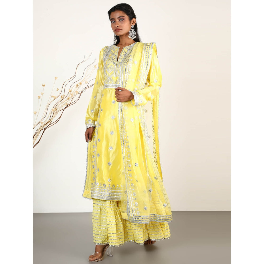 Gopi Vaid Embellished Chand Tunic And Gharara With Dupatta (Set of 3)