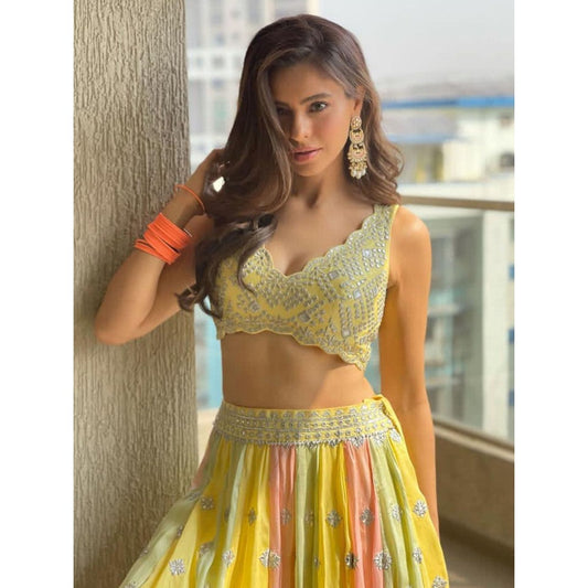 Gopi Vaid Embellished Chand Short Lehenga And Blouse With Dupatta (Set of 3)