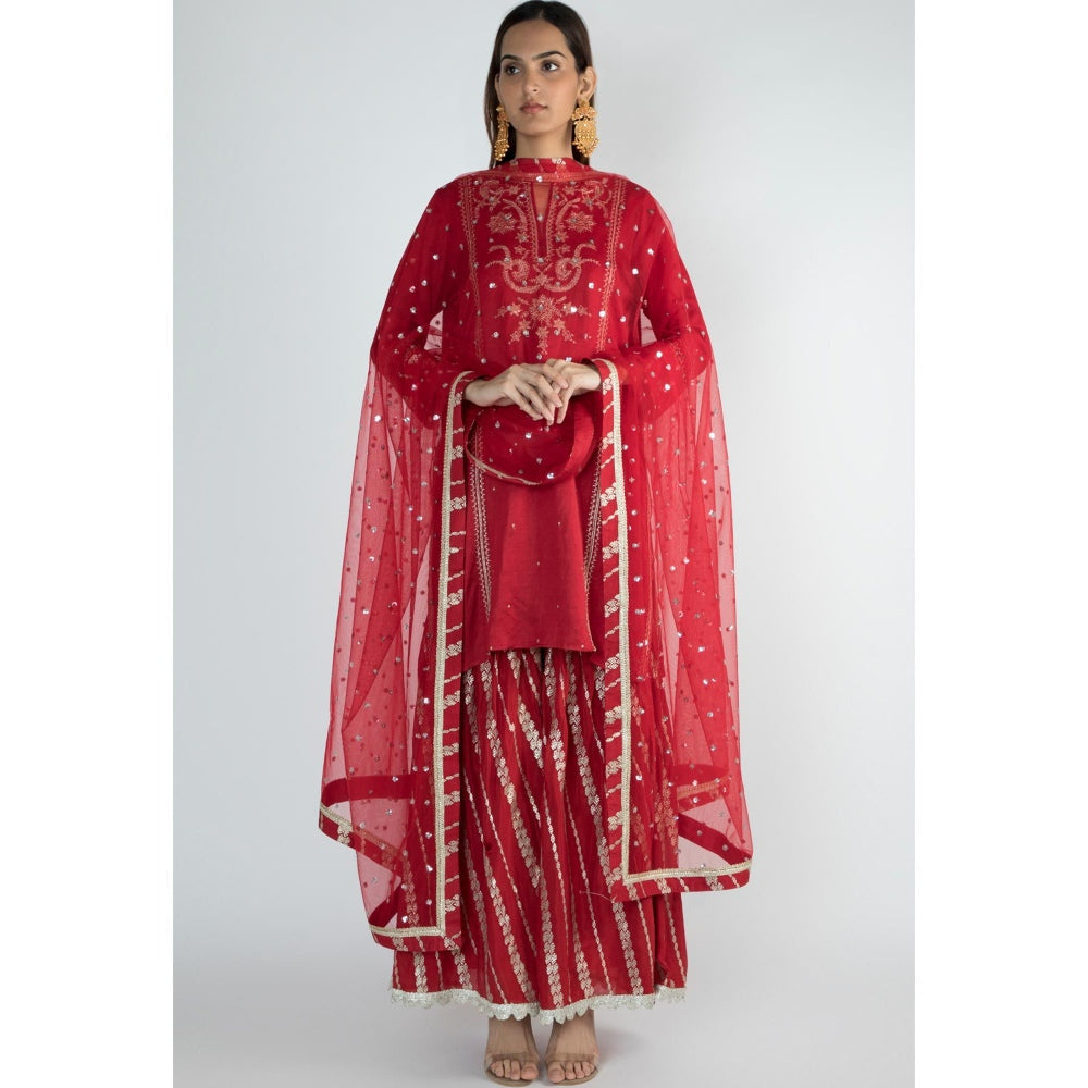 Gopi vaid Red Embroidered Kurta With Sharara & Dupatta (Set of 3)