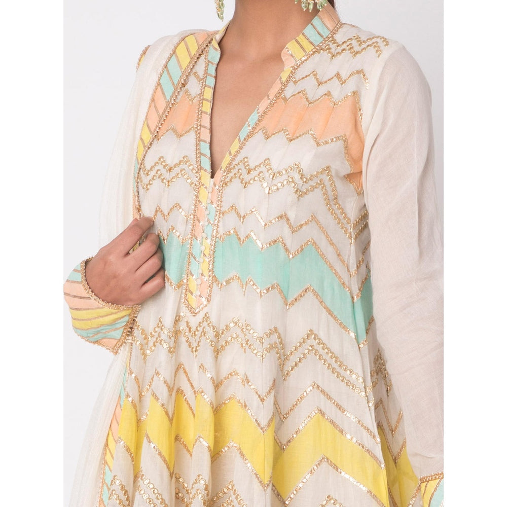 Gopi vaid Off White Gota Work Angrakha With Dhoti (Set of 2)