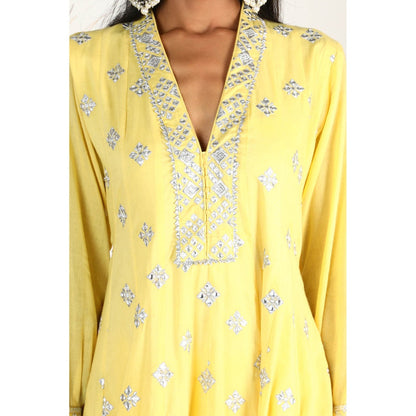 Gopi Vaid Embellished Chand AG With Dhoti And Kurta (Set of 2)