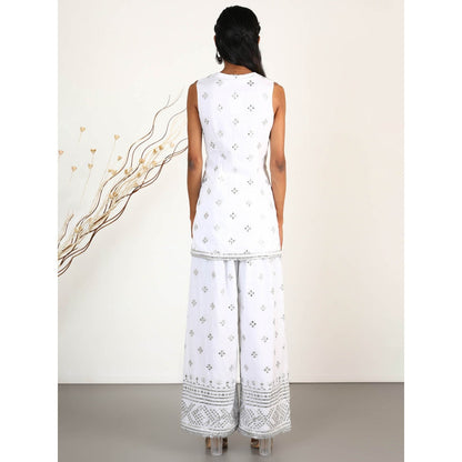 Gopi Vaid Embellished Chand Sleeveless Palazzo And Kurta With Dupatta (Set of 3)