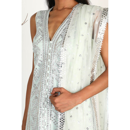 Gopi Vaid Embellished Chand Sleeveless Palazzo And Kurta With Dupatta (Set of 3)