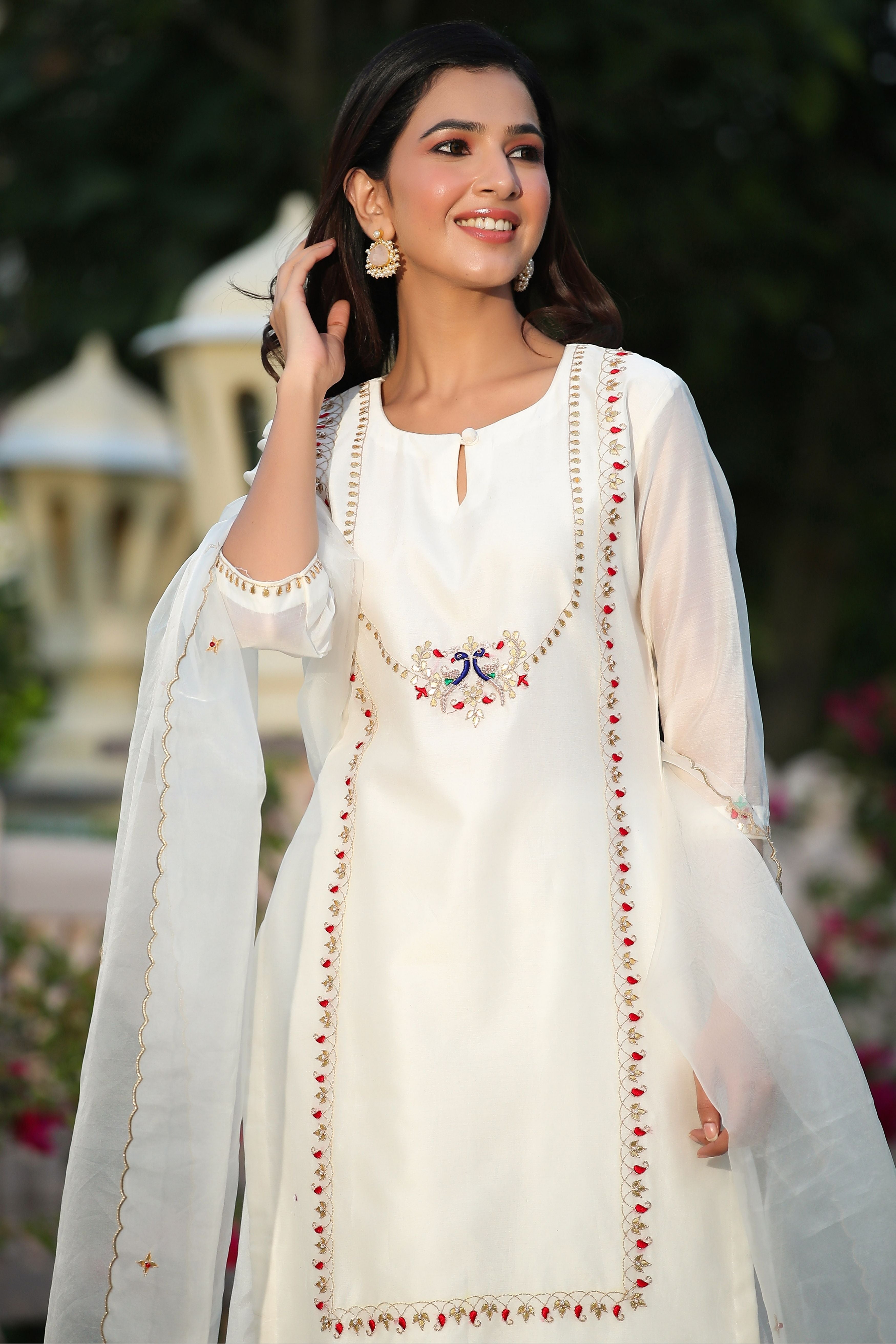 Kaner Chanderi Suit Set – Nykaa Fashion