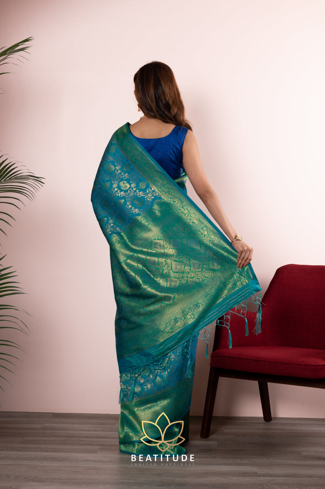 Beatitude Blue Gold-Toned Ethnic Motifs Zari Silk Blend Banarasi Saree with Unstitched Blouse