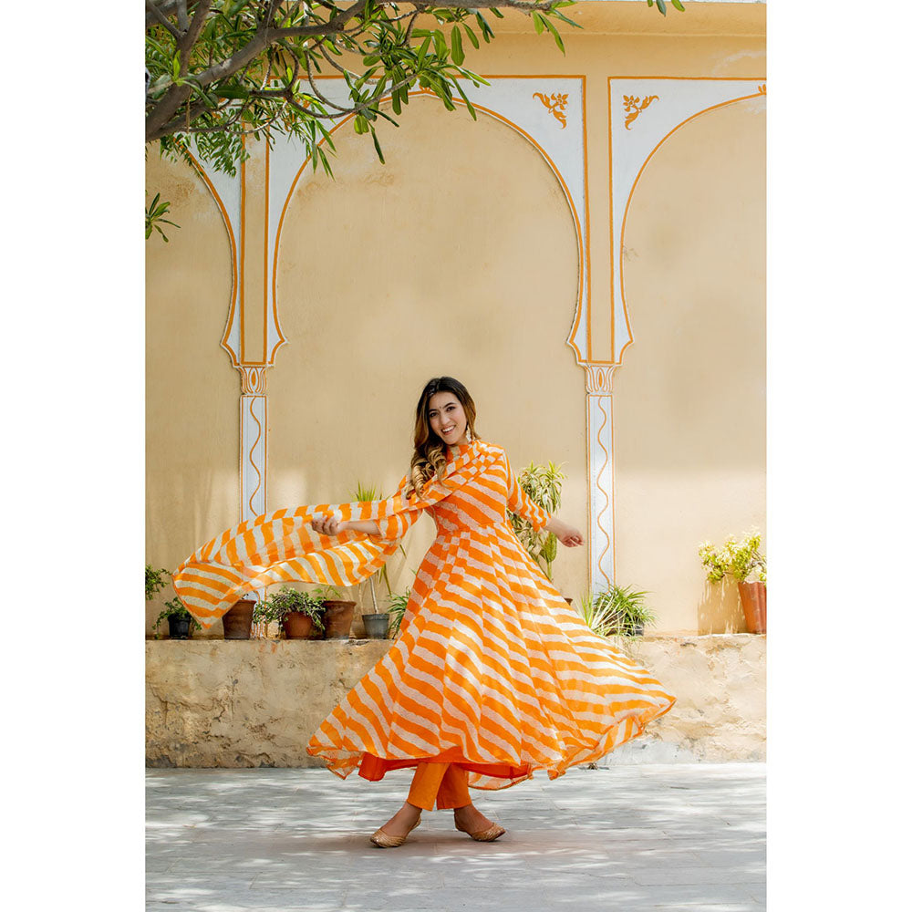 HOUSE OF JAMOTI Orange Tango Leheriya Kalidar Kurta Pant With Dupatta (Set of 3)