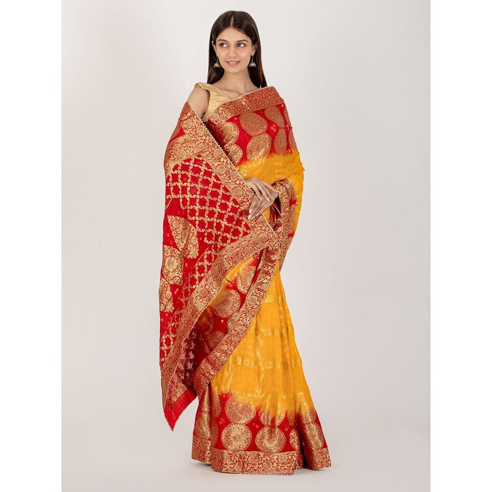 HOUSE OF JAMOTI Red Bandhani Saree with Unstitched Blouse