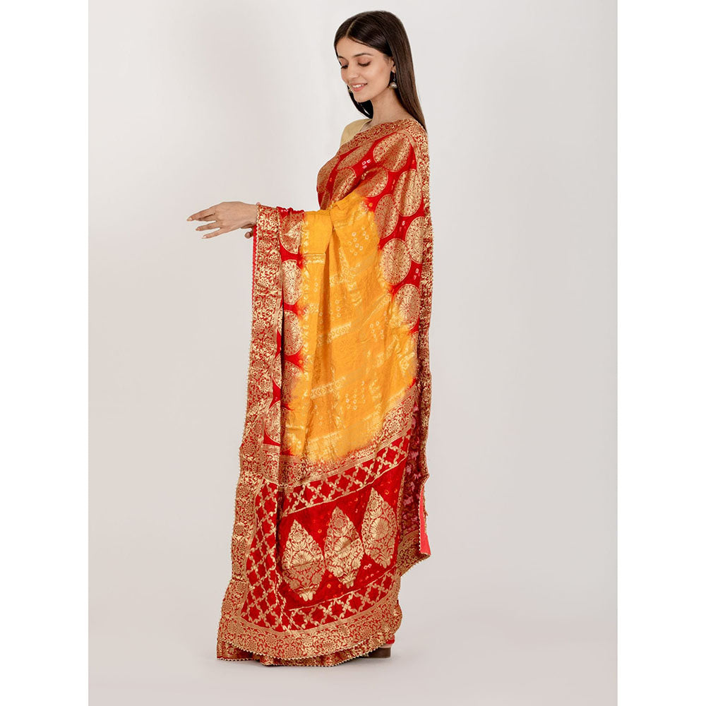 HOUSE OF JAMOTI Red Bandhani Saree with Unstitched Blouse