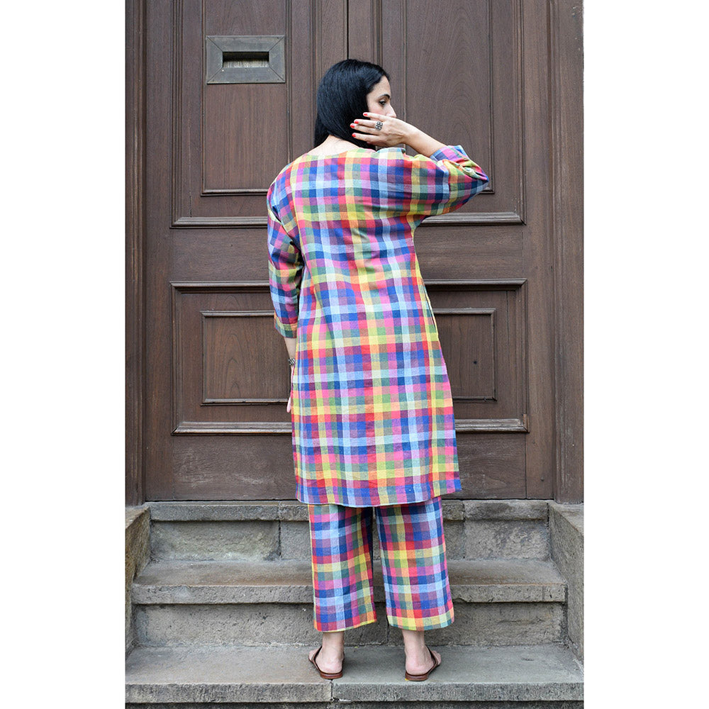 HOUSE OF MOXA Multicolor Checks Kala Cotton Kurta With Round Neck