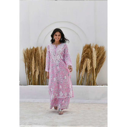 House of Chikankari Kamilah Chikankari Mulmul Straight Kurta (Set of 2)