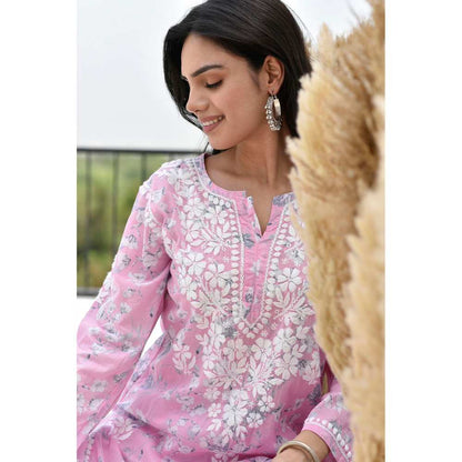 House of Chikankari Kamilah Chikankari Mulmul Straight Kurta (Set of 2)