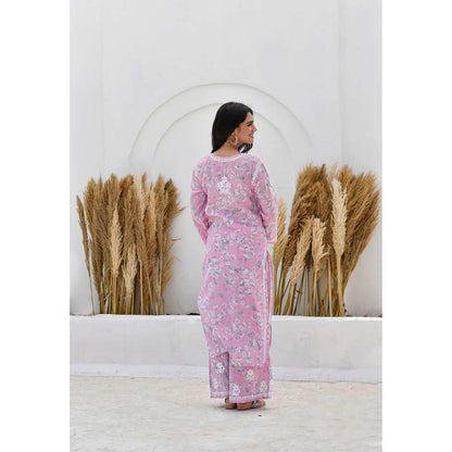 House of Chikankari Kamilah Chikankari Mulmul Straight Kurta (Set of 2)