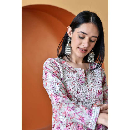 House of Chikankari Hanifa Chikankari Mulmul Straight Kurta