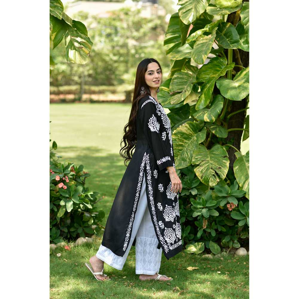 House of Chikankari Anisa Chikankari Modal Straight Kurta