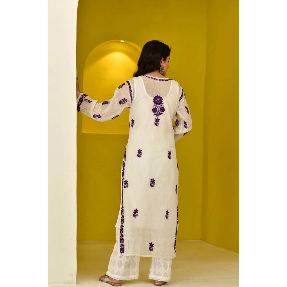 House of Chikankari Hayat Chikankari Kota Straight Kurta with Inner (Set of 2)