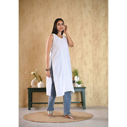 House of Chikankari Tiraq Chikankari Cotton Sleeveless Straight Kurta