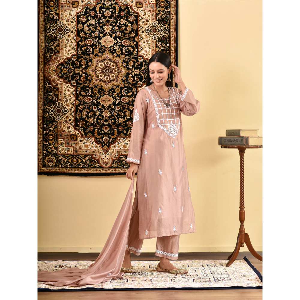 House of Chikankari Rawiya Chikankari Chanderi Straight Kurta with Dupatta (Set of 4)