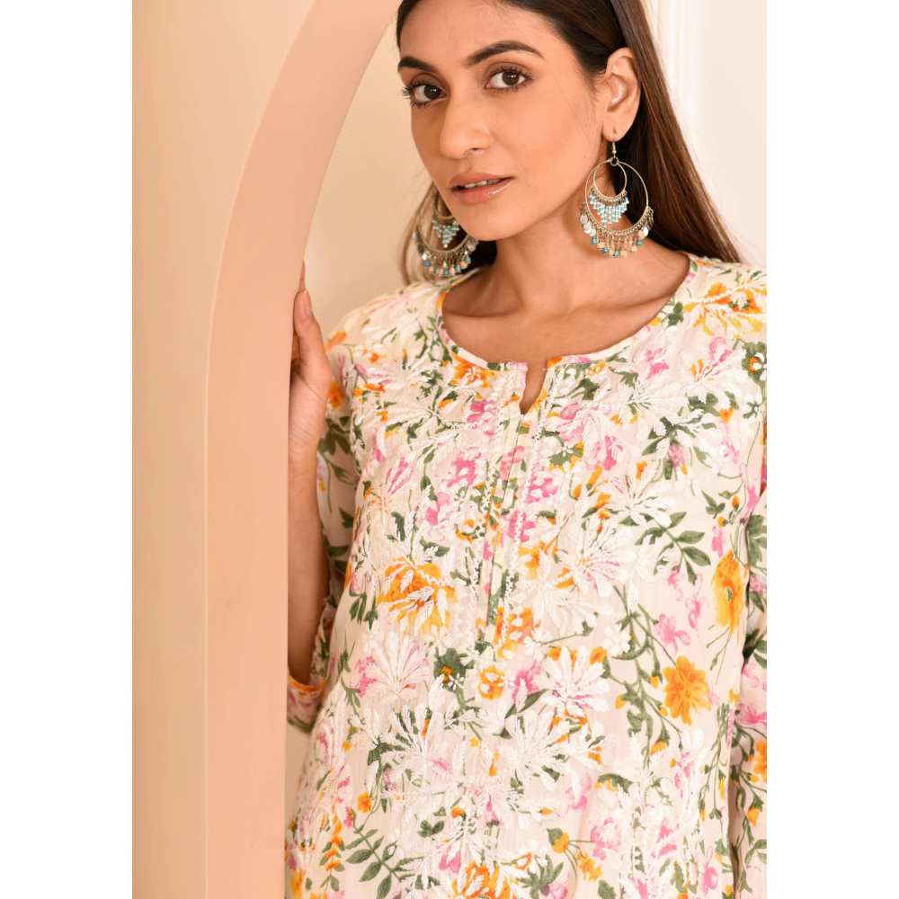 House of Chikankari Zeina Chikankari Mulmul Straight Kurta