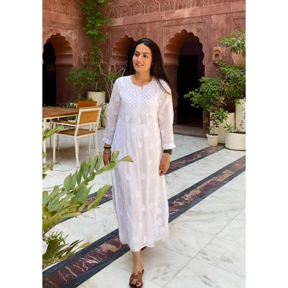 House of Chikankari Umaiza Chikankari Muslin Straight Kurta