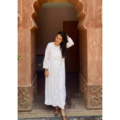 House of Chikankari Umaiza Chikankari Muslin Straight Kurta