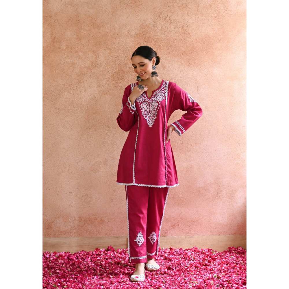 House of Chikankari Azmi Chikankari Cotton Straight Short Kurta - Pink (Set of 2)