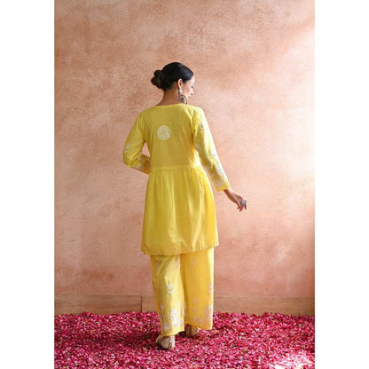 House of Chikankari Hoor Chikankari Cotton Short Kurta - Yellow (Set of 2)
